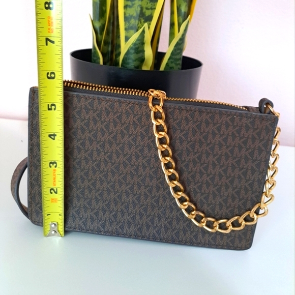 MICHAEL KORS Monogram Belt Bag with Pull gold tone chain sz Medium - Picture 7 of 7